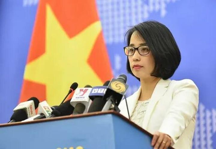 Từ